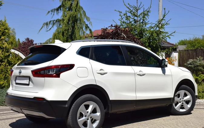 Nissan Qashqai cena 73500 przebieg: 100000, rok produkcji 2019 z Miastko małe 172